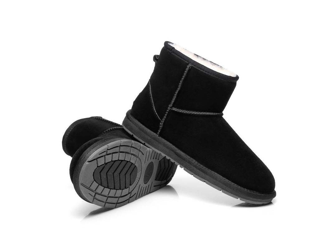 SALE. MINI ugg boots