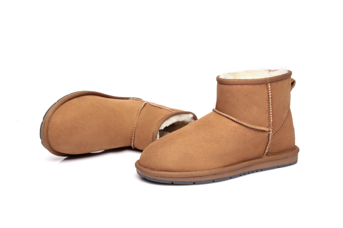 SALE. MINI ugg boots