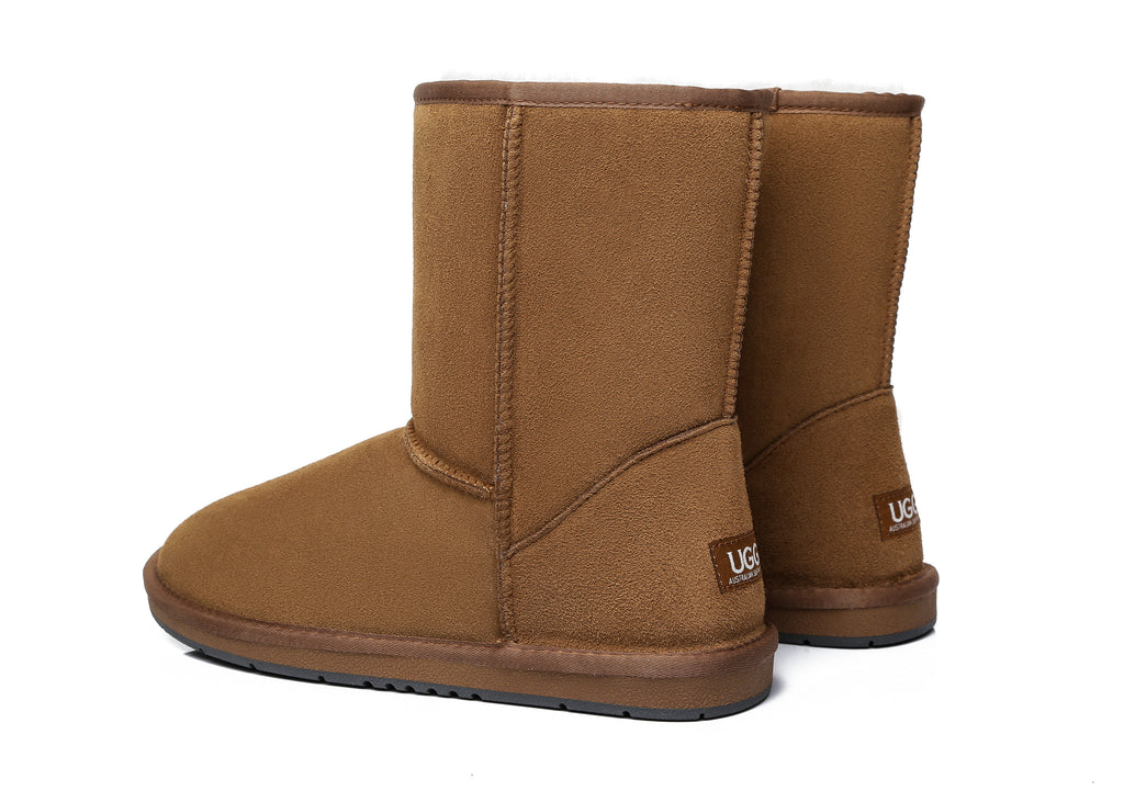 SALE. SHORT Ugg Boots