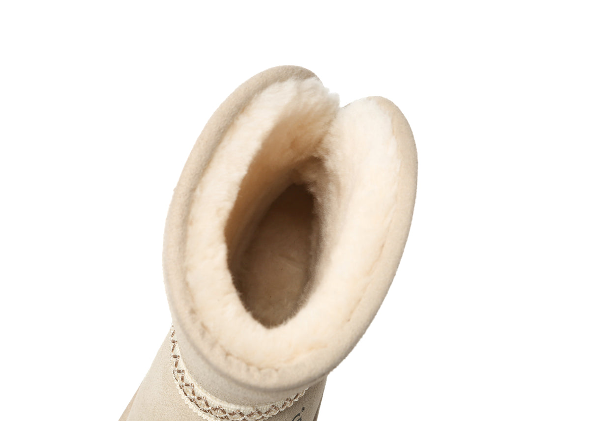 SALE. Tasman Boots