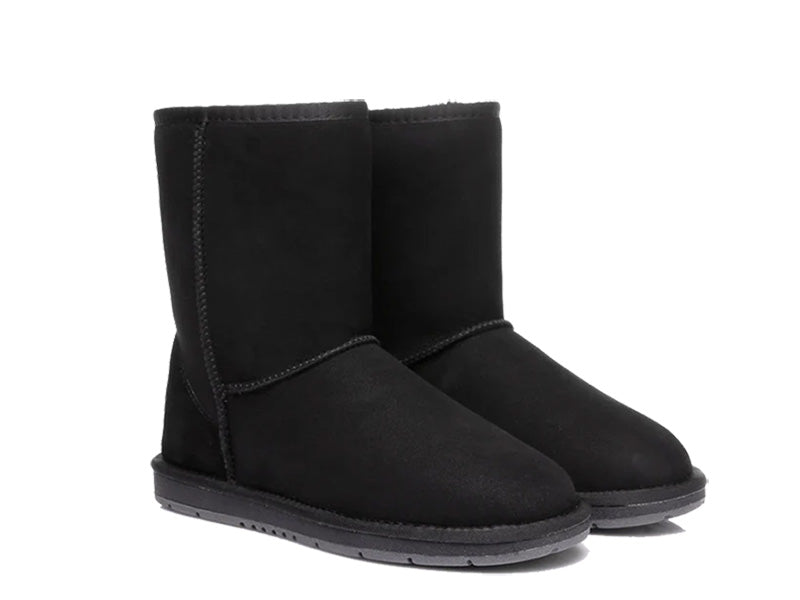 SALE. CLASSIC SHORT Ugg Boots