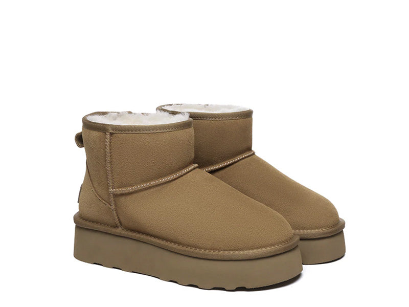 SALE. MINI PLATFORM ugg boots